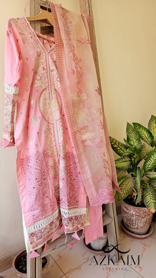 "Blushing Beauty" Lawn Embroidered Dress - 3pcs